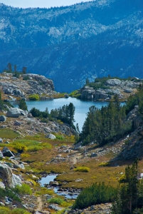 Sierra-Nevada-John-Muir-Trial-Heart-Lake